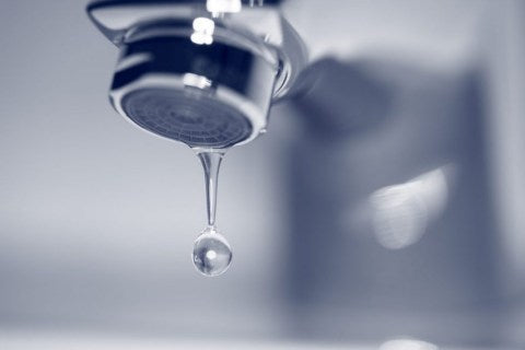 Quoi faire : mon robinet coule ?