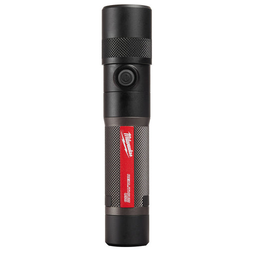 Lampe de poche à faisceau réglable, avec batterie USB Milwaukee - Quincaillerie G.H. Berger