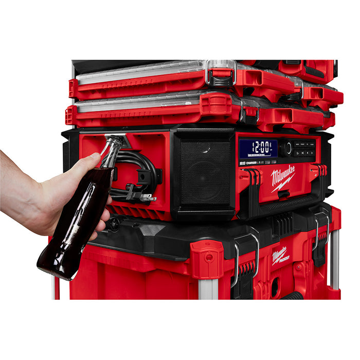 Radio M18 PACKOUT™ Milwaukee - Quincaillerie G.H. Berger