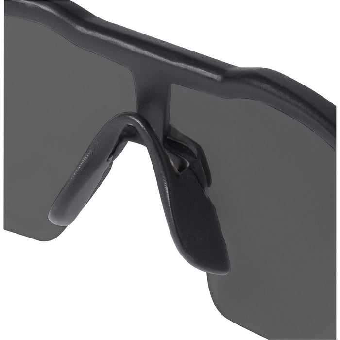 Lunettes de sécurité anti-buée (Fumée) Milwaukee - Quincaillerie G.H. Berger