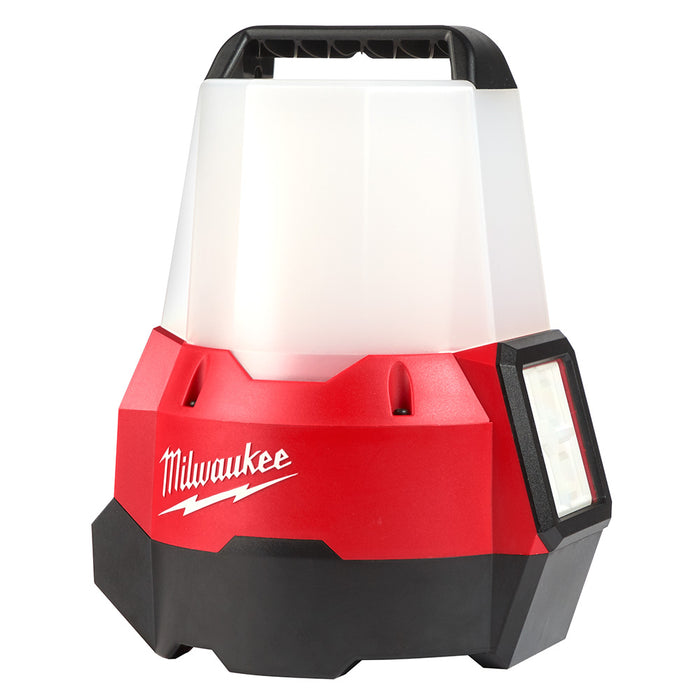 Lampe compacte M18 avec éclairage à 360º Milwaukee - Quincaillerie G.H. Berger