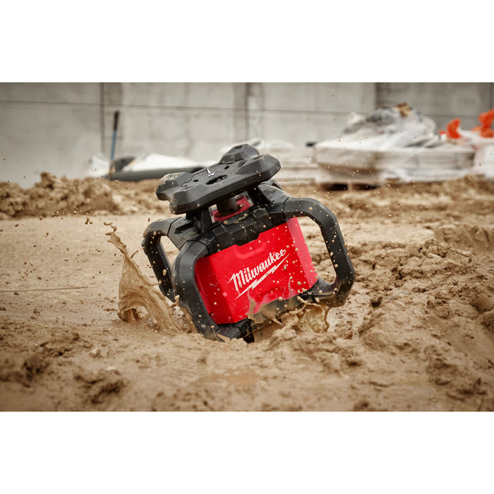 Laser rotatif extérieur rouge 2 000 pieds Milwaukee - Quincaillerie G.H. Berger